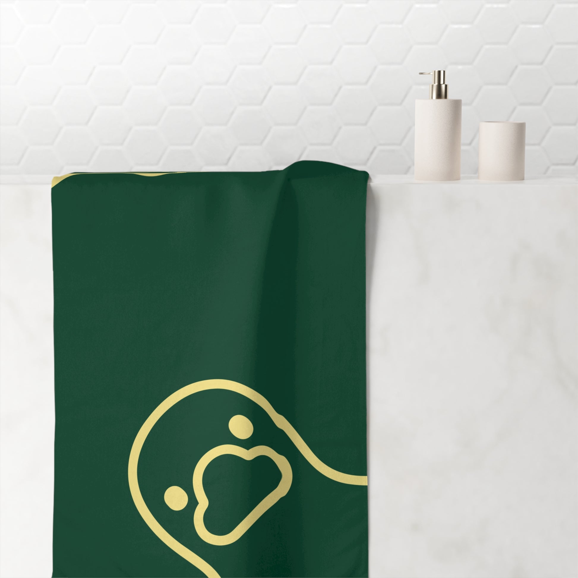 Bathroom towel featuring confident duck illustration on vibrant green background – quirky and spirited bath decor