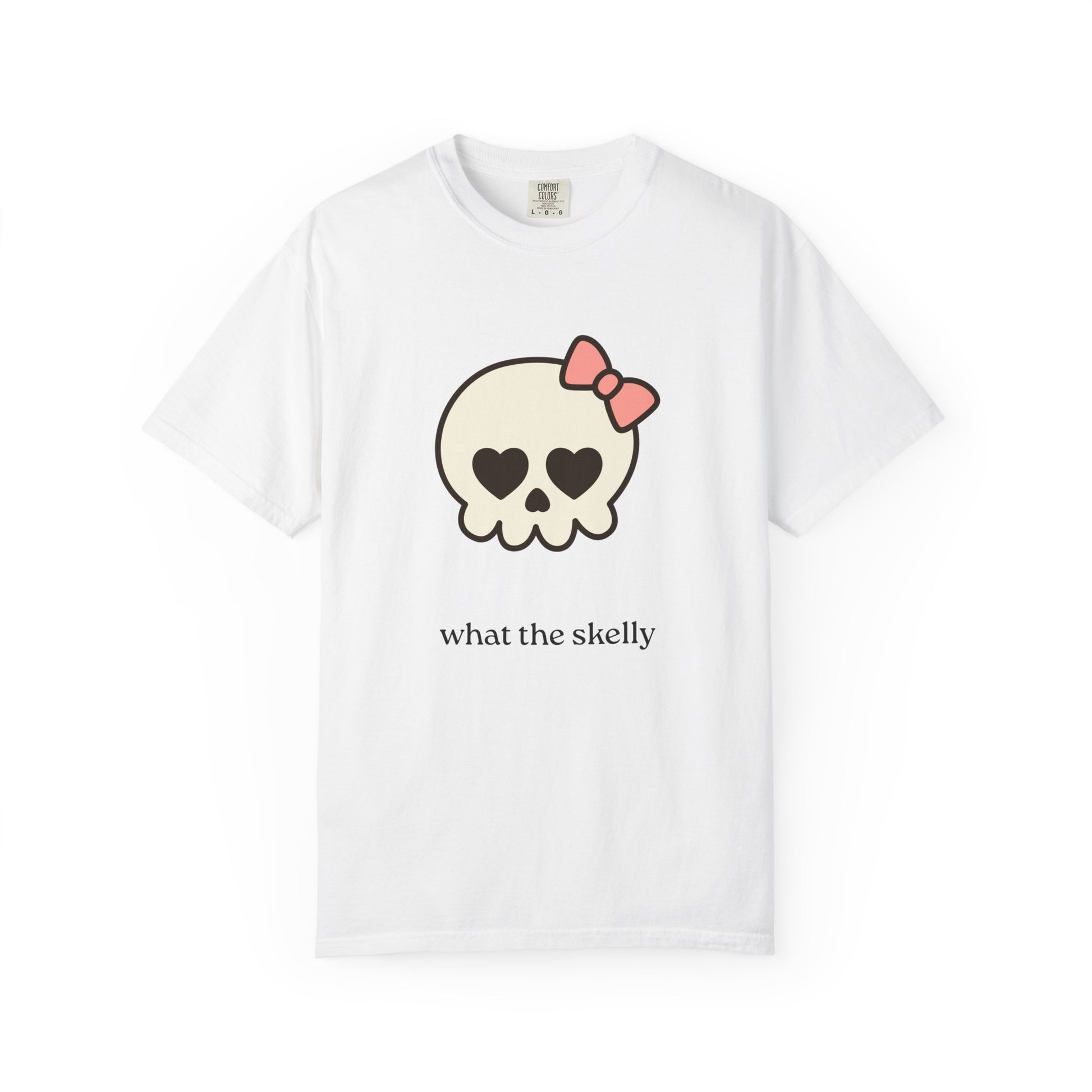 White tee featuring confused skeleton illustration and “What the Skelly?” phrase, perfect for Halloween layering.